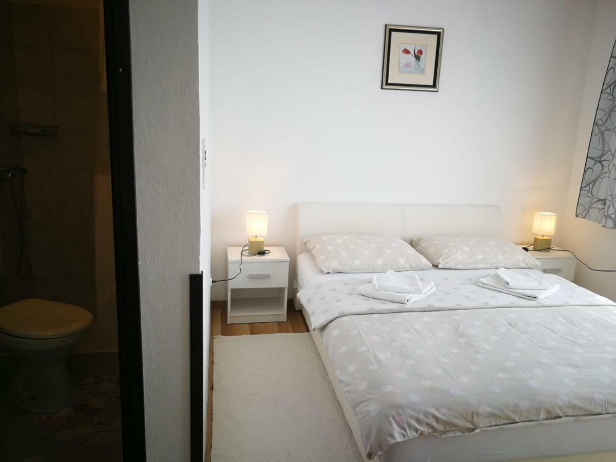 Apartman Marija Brajdic Rakovica Esterno foto