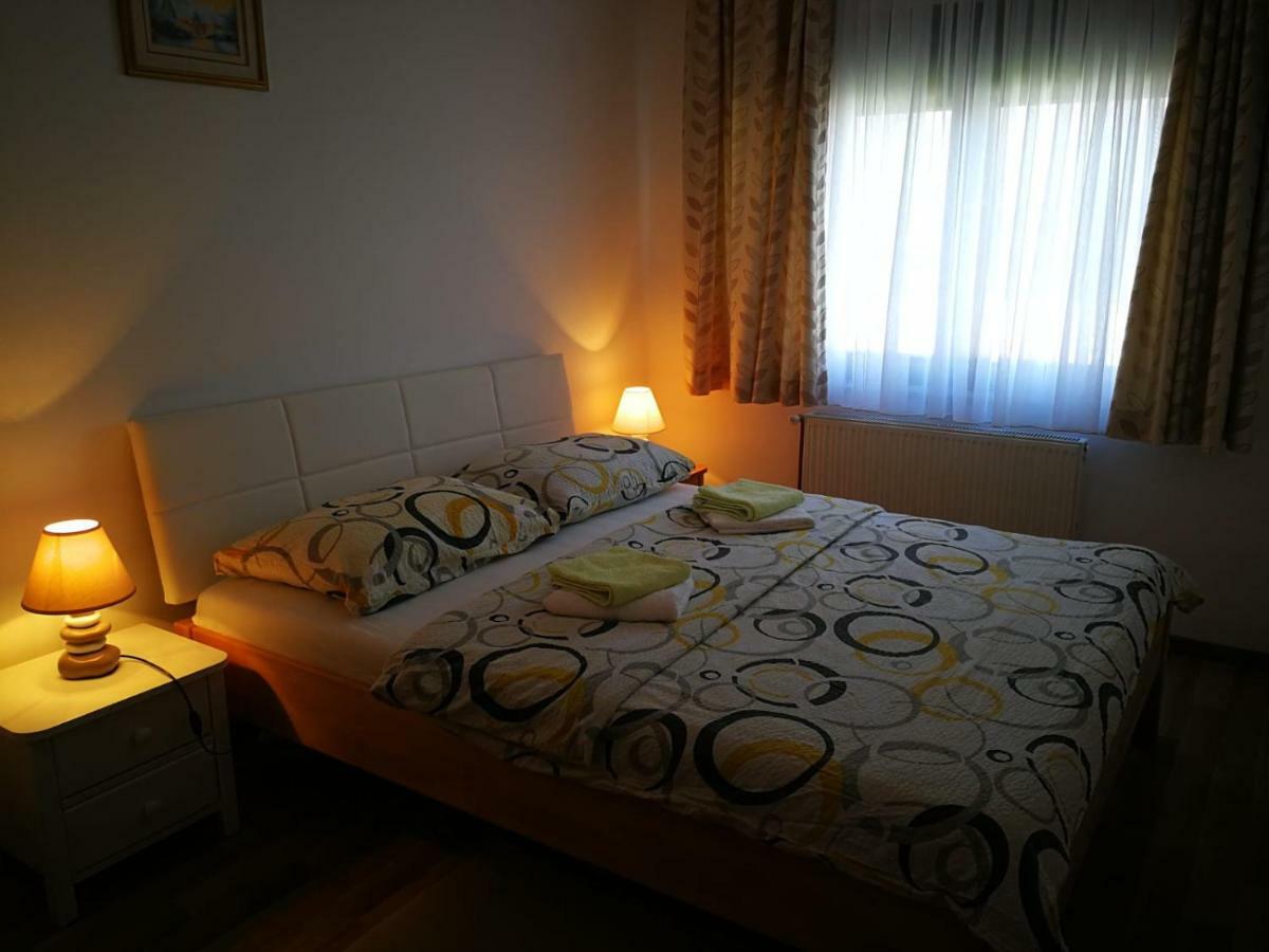 Apartman Marija Brajdic Rakovica Esterno foto