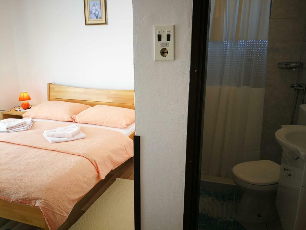 Apartman Marija Brajdic Rakovica Esterno foto